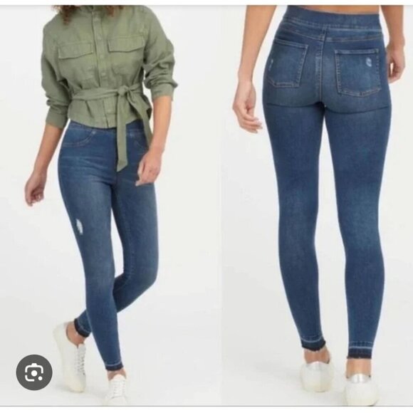 Classic Blue Women's Jeans - Picture 1 of 6